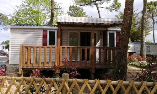 Propriete de 2 chambres avec piscine partagee terrasse amenagee et wifi a Saint Jean de Monts a 1 km de la plage