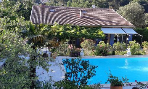 VILLA LA LICORNE Piscine privée, Jacuzzi, Massages, Tennis, Golf à 9km