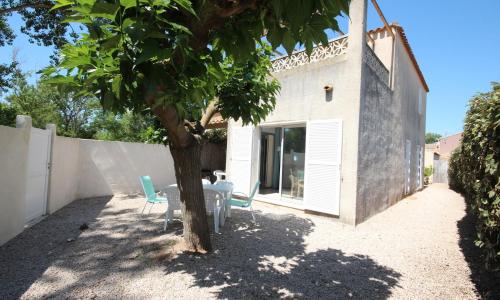 A quelques pas de la plage Belle Maison de vacances, 6 à 8 couchages, 3 chambres, balcon, jardin, parking, 50 m de la mer- PORTIRAGNES PLAGE LXBOSQD