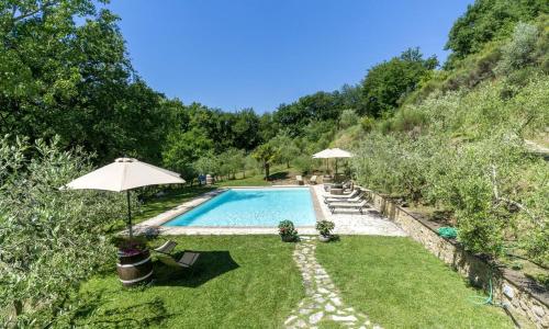 One bedroom apartement with shared pool furnished terrace and wifi at Montepulciano