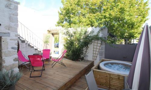 Le Patio Aux Hirondelles