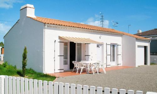 Holiday Home Le Maupas by Interhome