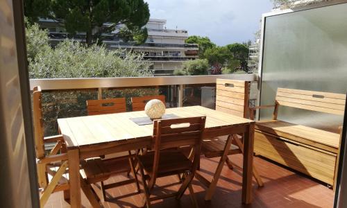 Le Corinthe studio apartment