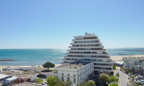 Studio première ligne terrasse vue dégagée centre ville point zero