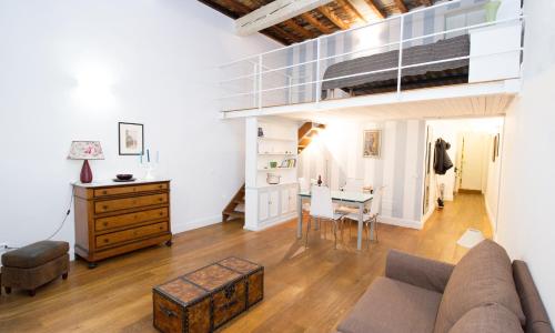 Charming Santa Croce Loft