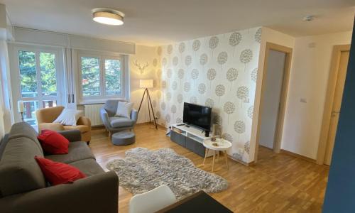 Clotes modern apartment, 50m from slopes - sleeps 6-8, 2 bath - SauzeHoliday