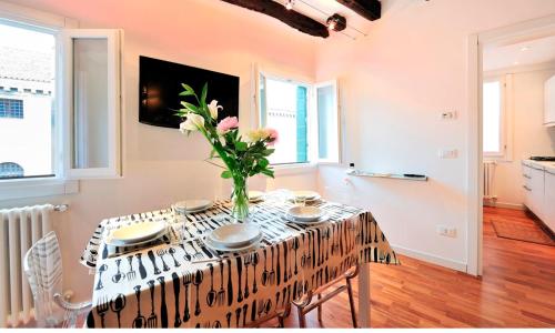 Vivaldi room - Biennale