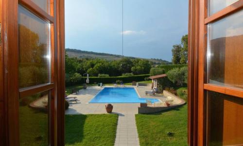 Luxury Villa with pool by Varental