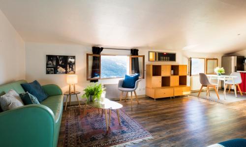 GRAND STUDIO ENTRE MER ET MONTAGNE