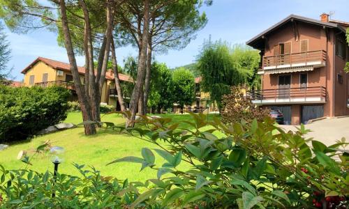 GreenResidence Apartment