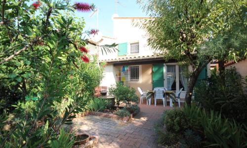 Belle villa plein sud, 4-6 couchages, en résidence avec piscine commune, Wifi fibre optique, 400m de la mer à PORTIRAGNES PLAGE LROND5