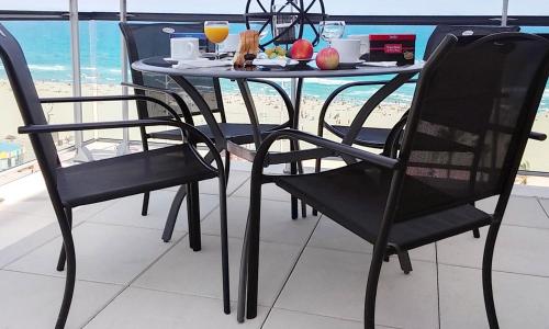 Appartement de 4 chambres a Canet en Roussillon a 100 m de la plage avec vue sur la mer terrasse amenagee et wifi