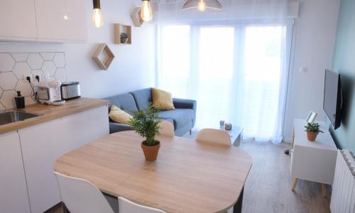 Appart T2 avec terrasse, parking et wifi