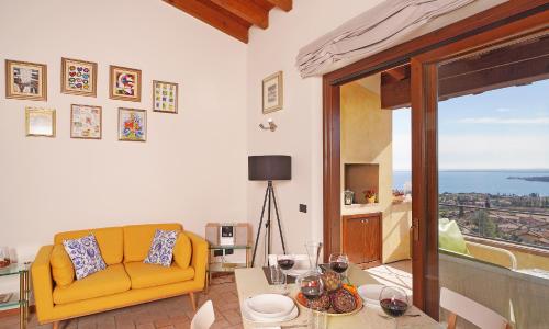 Residenza Chateau du Lac - Gardagate