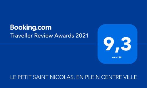 LE PETIT SAINT NICOLAS, EN PLEIN CENTRE VILLE