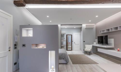 MANDRIA APARTMENTS 1 2