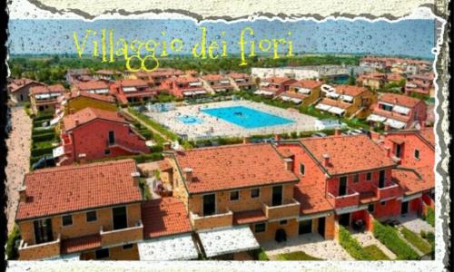 IRIS 20 In posizione strategica, indipendente, all'interno del Villaggio dei Fiori