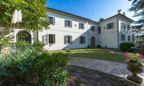 BORGO COLLE RIDENTE 13, Emma Villas