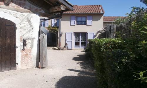 GITE DU ROY D'AMONT (Plaine de l'Ain)