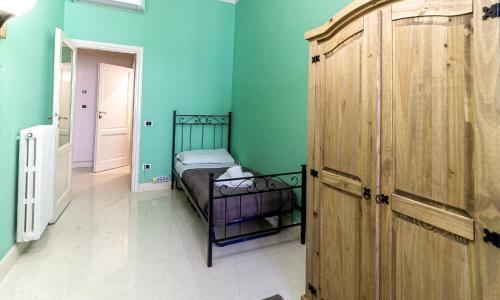 Spacious Three Bedroom Apartment On the Arno