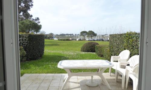 REF 056 Maison T3 pour quatre personnes avec terrasse vue port Crouesty ARZON