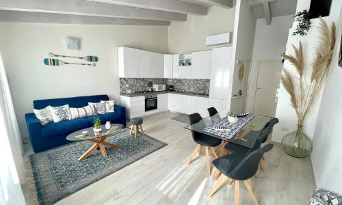 FREE PRIVATE PARKING, New Apartment