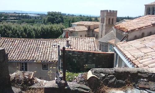 2+1 couchages + sdb dans appartement rénové.