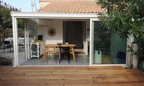 PETITE MAISON FRONTIGNAN