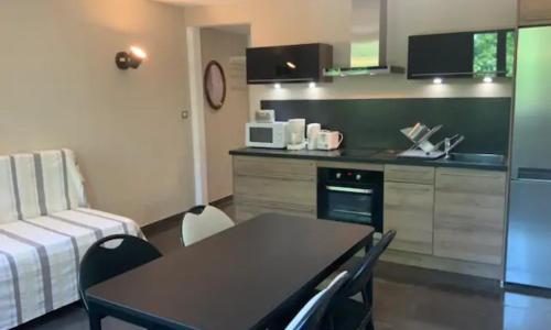 Centre Historique de Fréjus - face à la mairie