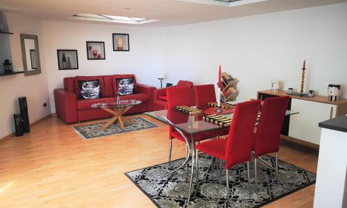 Corte Lambruschini central apartment with Free covered Parking