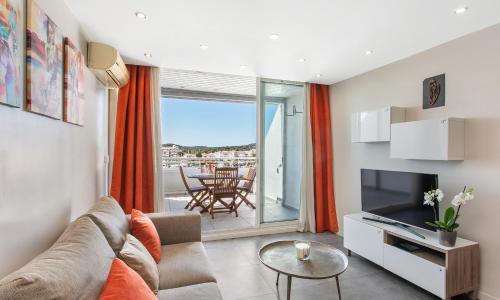 Le Nude - Port Ambonne Village Naturiste