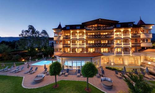 Majestic Hotel & Spa Resort