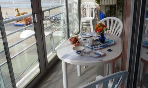 Apt de charme, les pieds dans l'eau