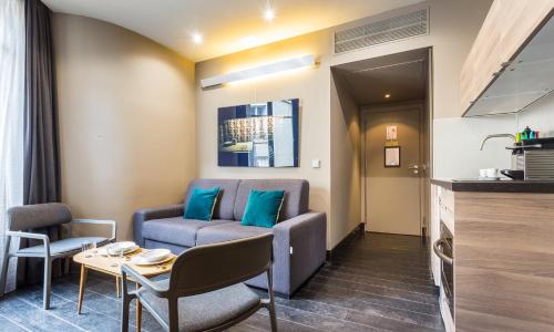 CMG - Suite Deluxe Tour Eiffel 16