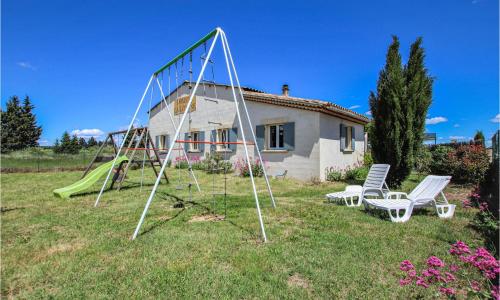 Gorgeous Home In Rochefort Du Gard With Kitchen