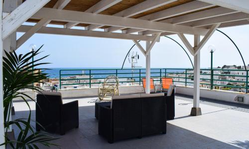 Mogaver - Rooftop Apartment Leuca SIT