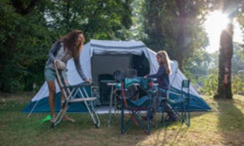 Les Hortensias grande tente familiale deux chambres et séjour vue mer sur camping nature