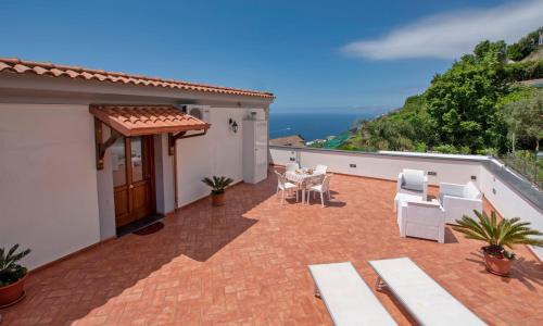 Casa Serena with sea view