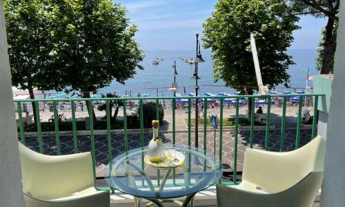 MareInVista apartment in Maiori