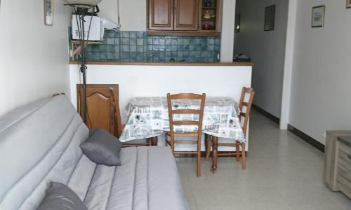 APT FRONT DE MER DANS RESIDENCE LUXE SECURISEE