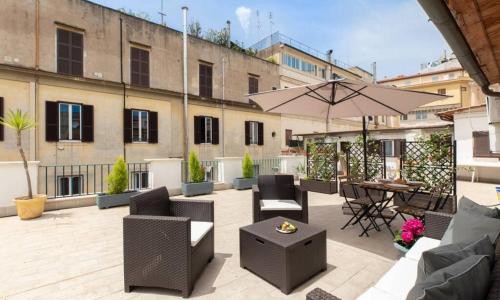 iFlat Opera Penthouse with Terrace