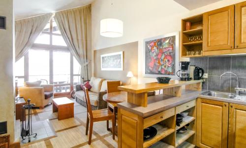 Les Terrasses d'Eos, 1-bed apartment with fireplace, Ski in, Ski out