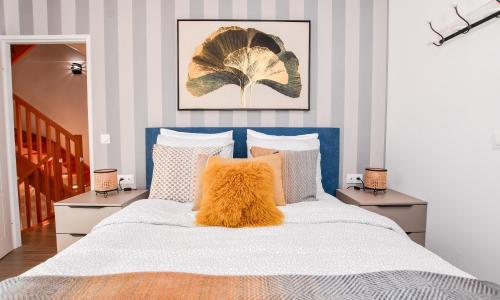 Broadway house near Disneyland BMYGUEST