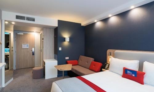 Holiday Inn Express - Paris - CDG Airport, an IHG Hotel