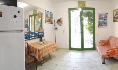 Baia Verde, Villino indipendente