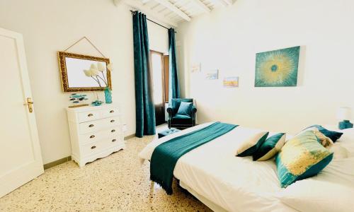 Trapani Centro Storico Apartment, Great Central Location! All new furniture and appliances!