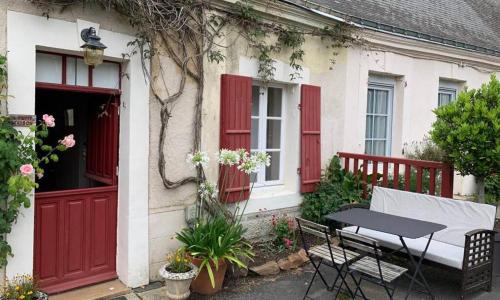 LA PETITE MAISON de Chenillé Changé