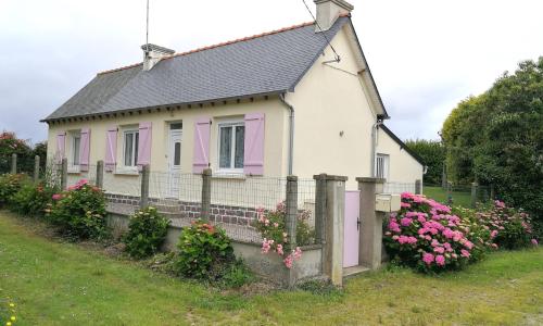 La Maison aux Volets Roses