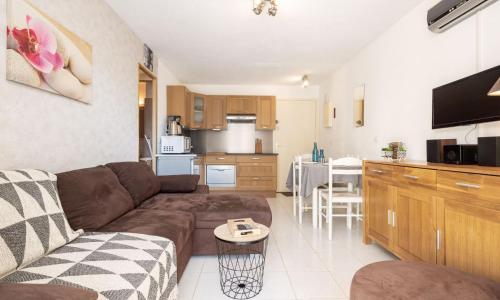 Apartment Palm Beach-10 by Interhome