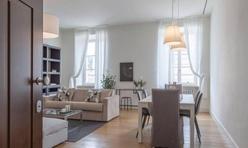 Palazzo Tergesteo Tirabora Suite Apartments